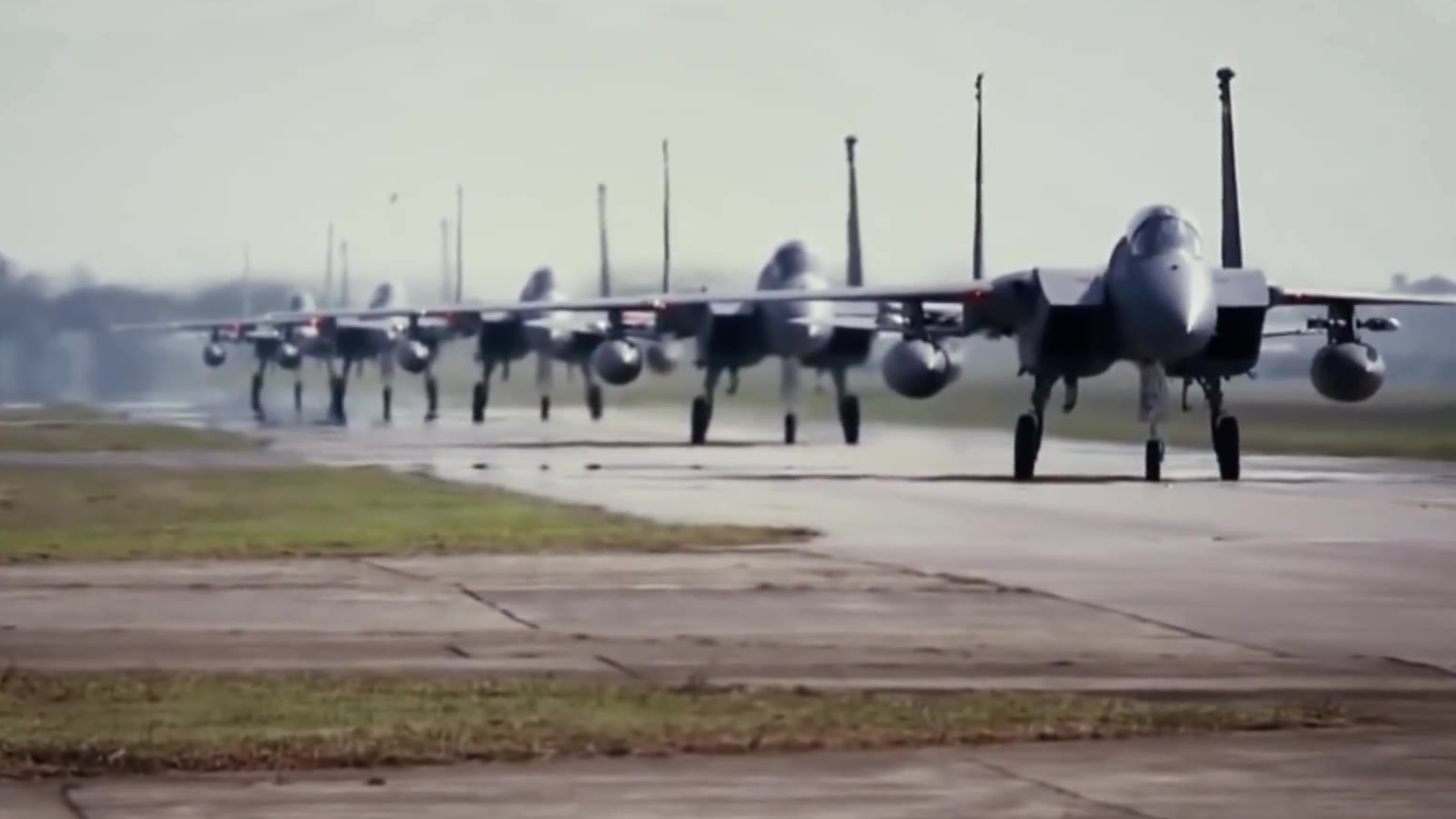 F-15 攻击鹰